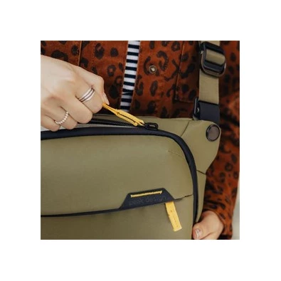 Peak Design Everyday Sling 3L algazöld fotós táska