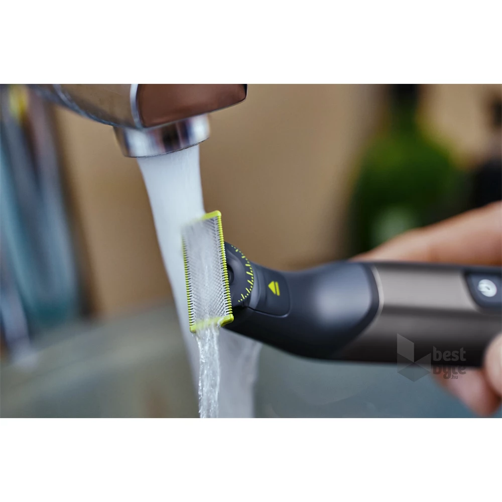 Philips OneBlade Pro QP6551/17 hibrid borotva