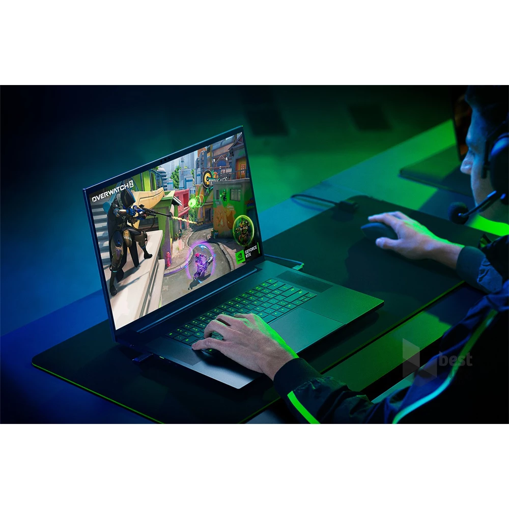 RAZER Blade 18 K9-NT laptop (QHD+/Intel Core i9-13950HX/32GB/2TB/RTX 4090/Win11) - fekete