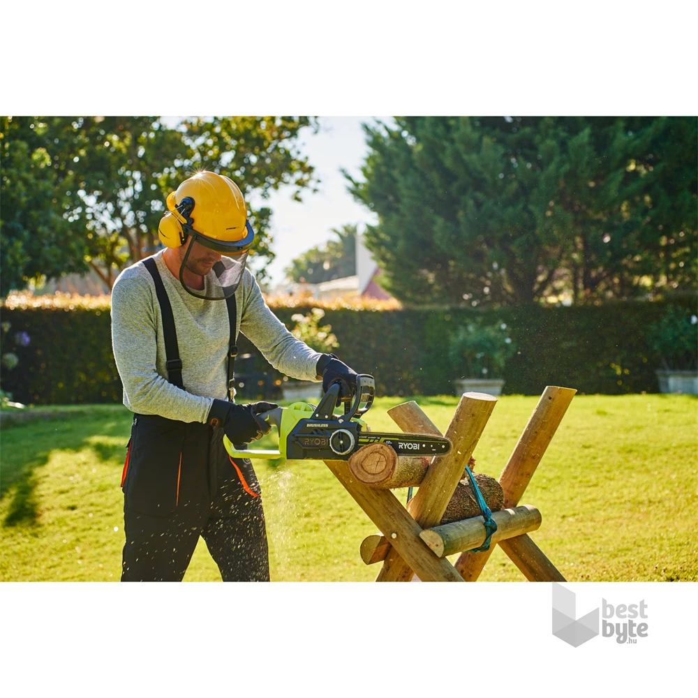 Ryobi OCS1830 18 V szénkefe nélküli láncfűrész