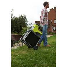 Ryobi RSH3045U 2800 W csendes működésű komposztaprító