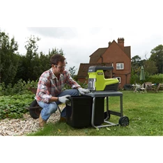 Ryobi RSH3045U 2800 W csendes működésű komposztaprító