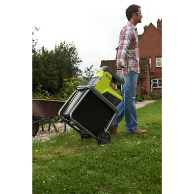 Ryobi RSH3045U 2800 W csendes működésű komposztaprító