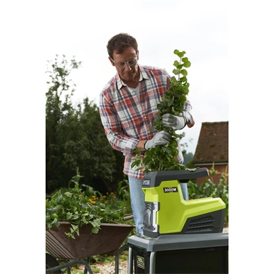 Ryobi RSH3045U 2800 W csendes működésű komposztaprító
