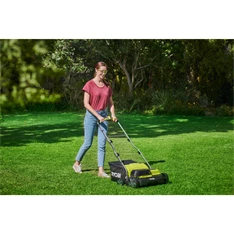 Ryobi RY18SFX35A-240 18 V (2 x 4.0 Ah) 35 cm szénkefe nélküli gyepszellőztető/lazító