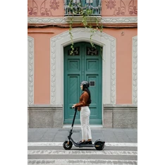 Segway Ninebot KickScooter F2 elektromos roller (Újracsomagolt)