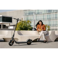 Segway Ninebot KickScooter F2 elektromos roller (Újracsomagolt)