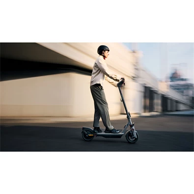 Segway Ninebot KickScooter F3 E elektromos roller