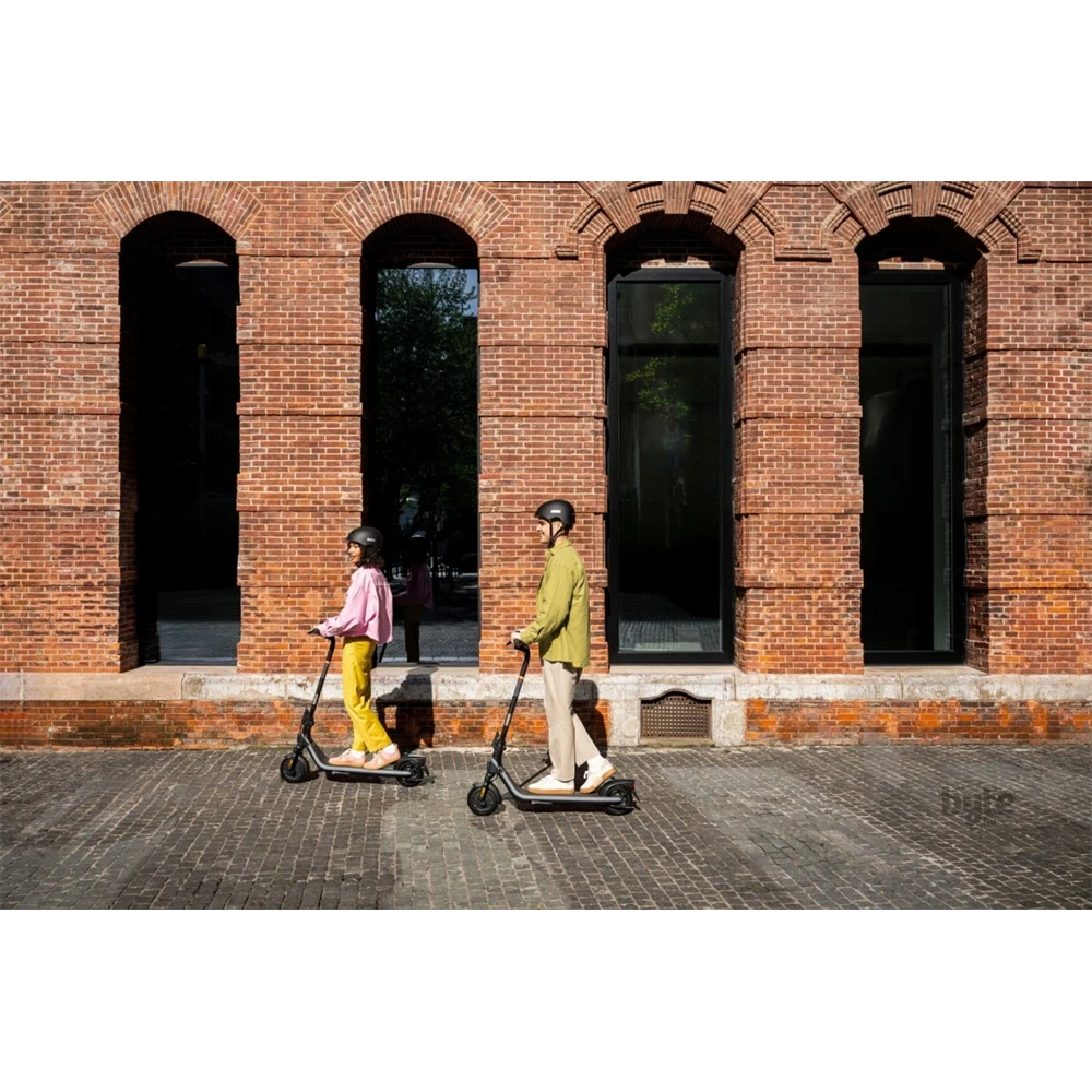 Segway Ninebot Kickscooter E2 D II elektromos roller