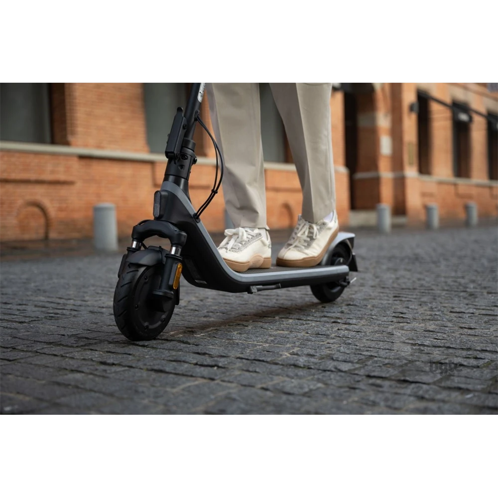 Segway Ninebot Kickscooter E2 D II elektromos roller