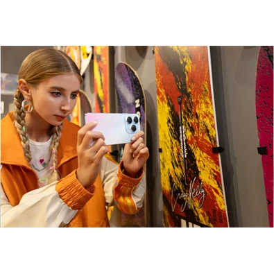 Tecno Spark 20 Pro 8/256GB DualSIM kártyafüggetlen okostelefon - Frosty Ivory (Android)