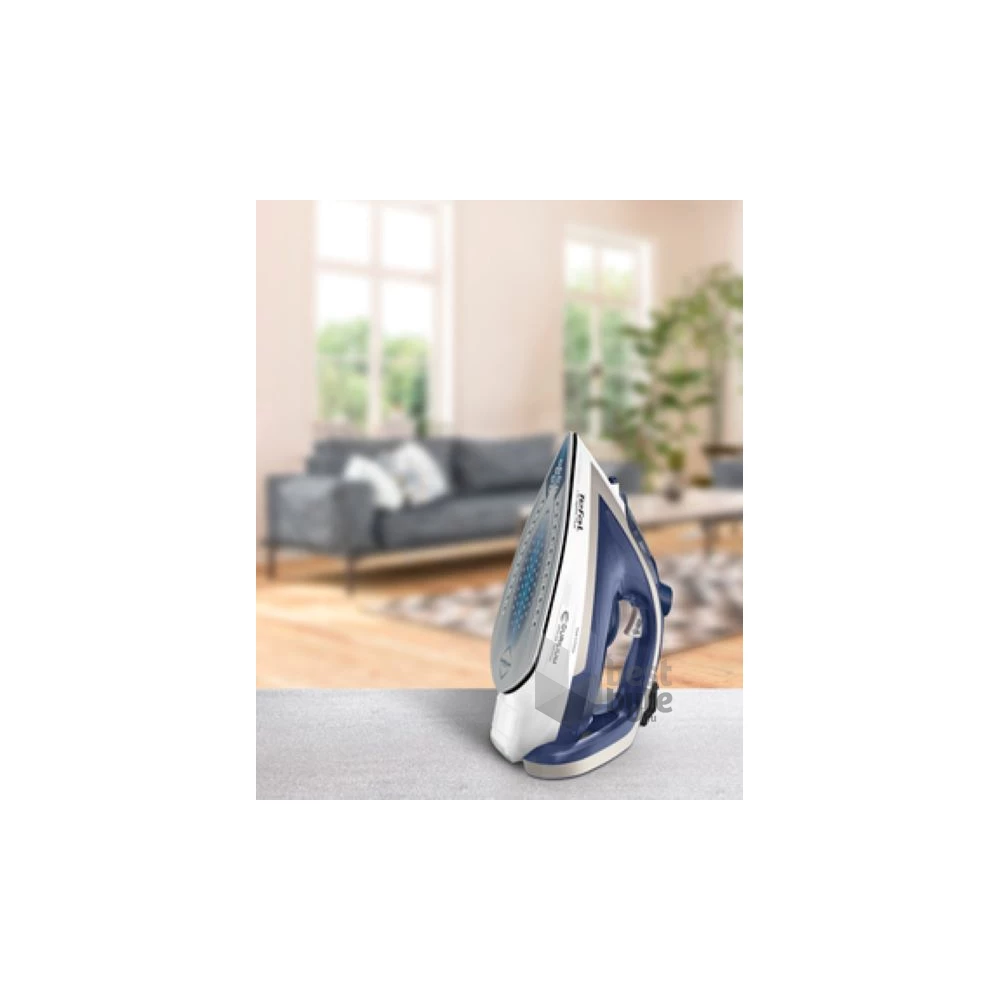 Tefal FV6812E0 Ultragliss Plus sötétkék-fehér gőzölős vasaló