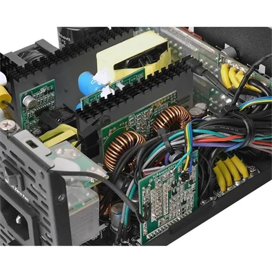 Thermaltake Toughpower Grand RGB 750W moduláris tápegység