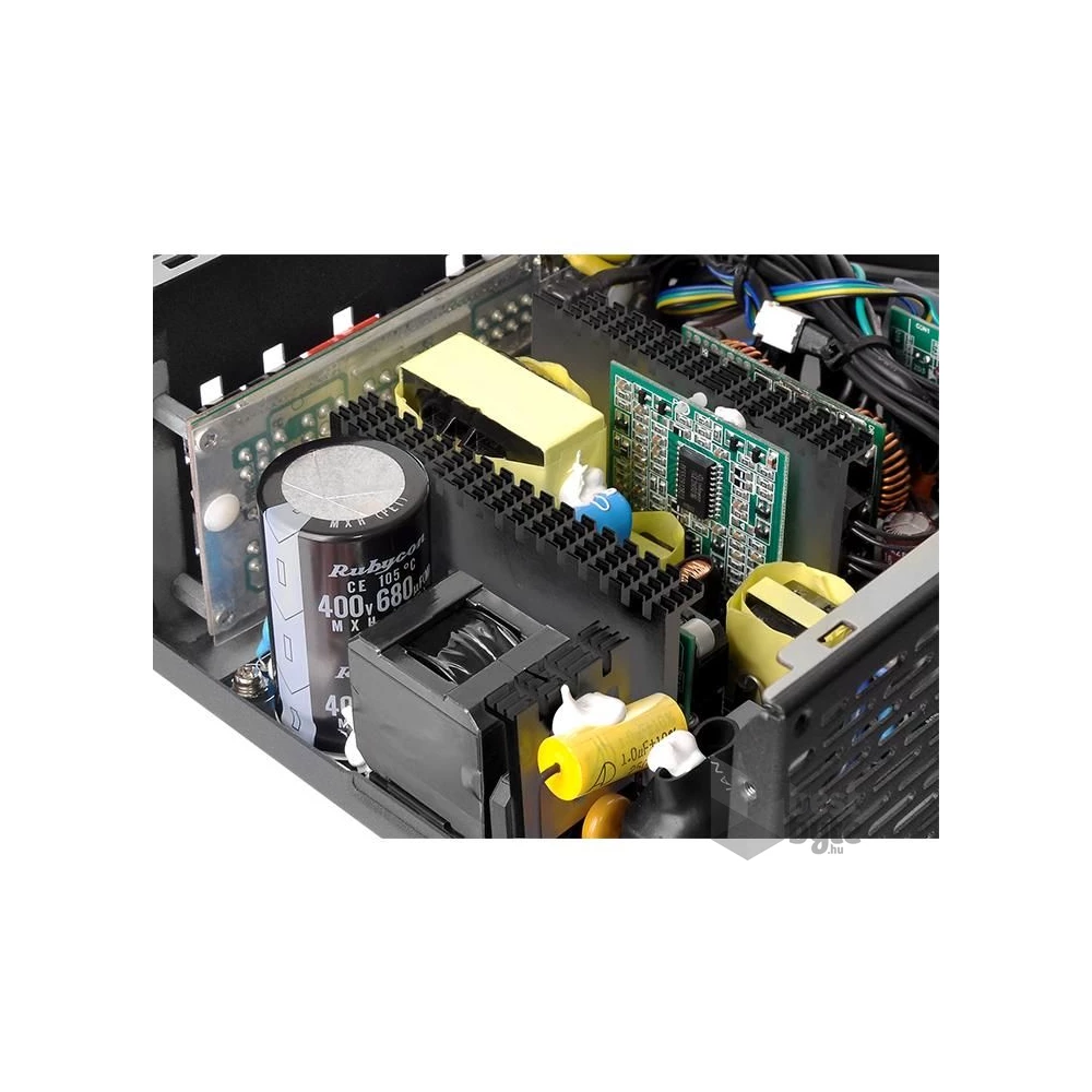 Thermaltake Toughpower Grand RGB 750W moduláris tápegység