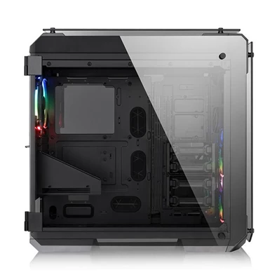 Thermaltake View 71 TG RGB Fekete ablakos (Táp nélküli) E-ATX ház