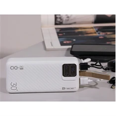 Tracer Blaze 30 000 mAh PD 65W Quick Charge 3.0 fehér hordozható power bank