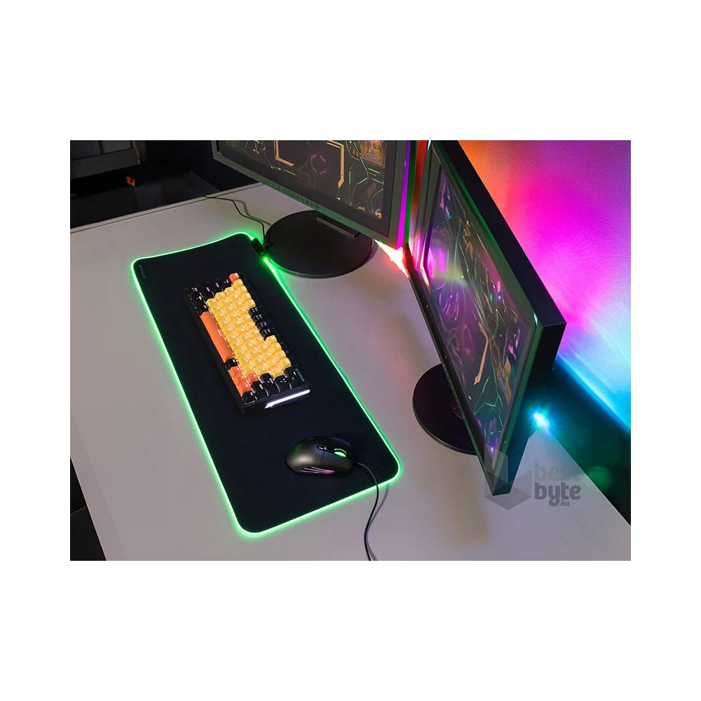 Tracer TRAPAD47549 Maxi RGB GameZone 800x300 mm RGB világítás szövet fekete billentyűzet és egérpad