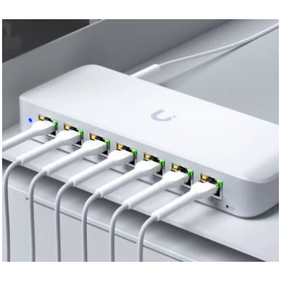 Ubiquiti UniFi USW-Ultra-60W 8xGbE LAN port 7x PoE+ (52W) L2 menedzselhető switch