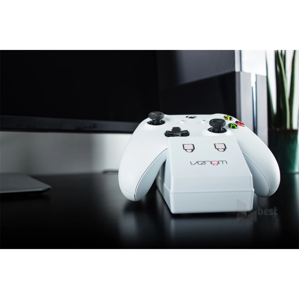 Venom VS2859 Xbox One fehér töltőállomás + 2 db akkumulátor