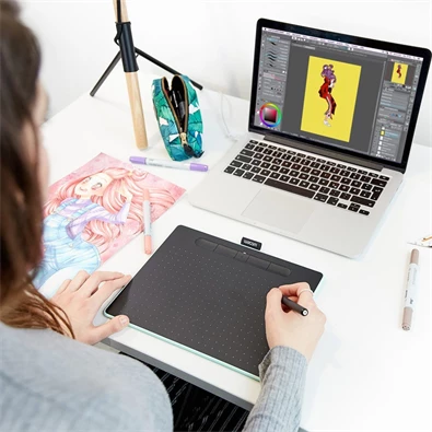 Wacom Intuos M pisztácia Bluetooth digitális rajztábla