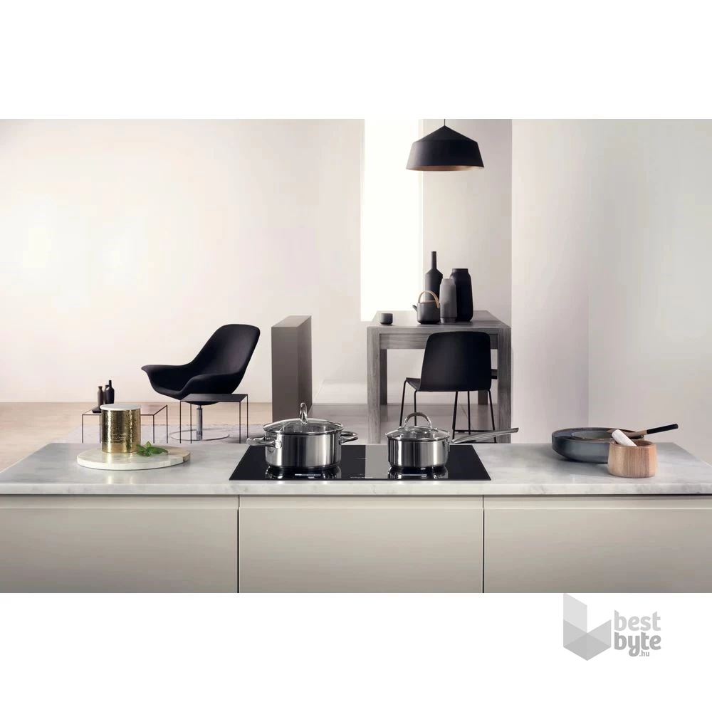 Whirlpool SMP 658C/BT/IXL fekete, beépíthető, indukciós, főzőzóna: 8, beépíthető méret: 56cm, főzőlap