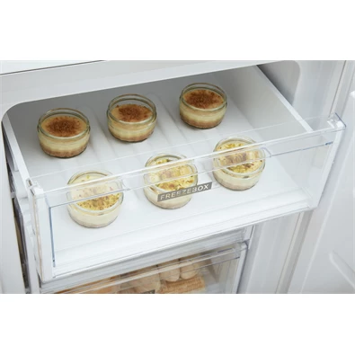 Whirlpool W5 722E W alulfagyasztós hűtőszekrény