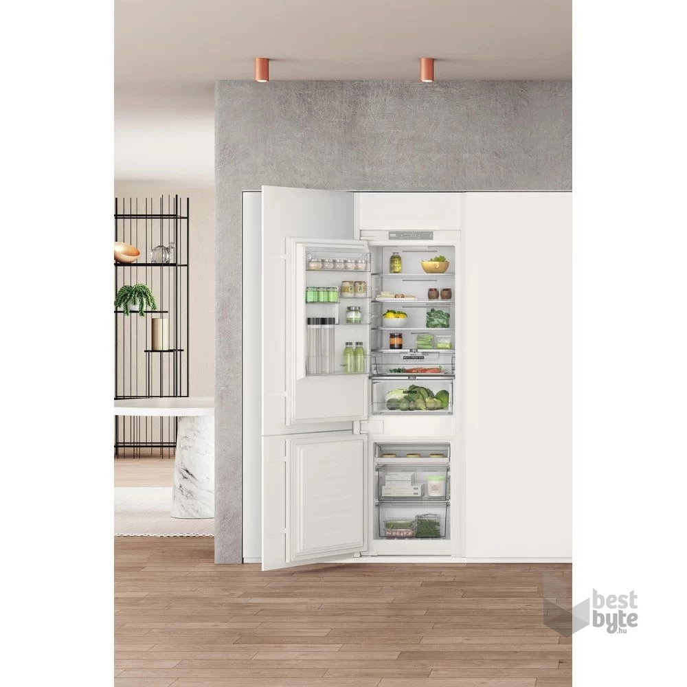 Whirlpool WHC18 T322 beépíthető alulfagyasztós hűtőszekrény (Használt - A)