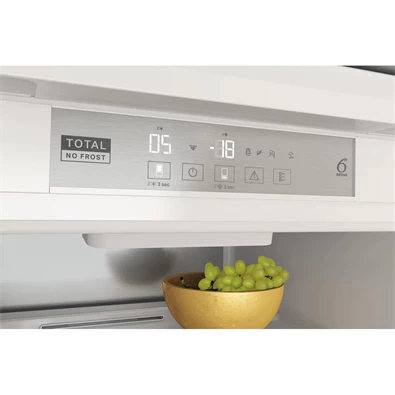 Whirlpool WHC20 T593 P fehér, alulfagyasztós, beépíthető, Hűtő:212L, Fagyasztó:68L, No frost hűtőszekrény