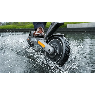 Xiaomi BHR5764GL Electric Scooter 4 Ultra EU elektromos roller