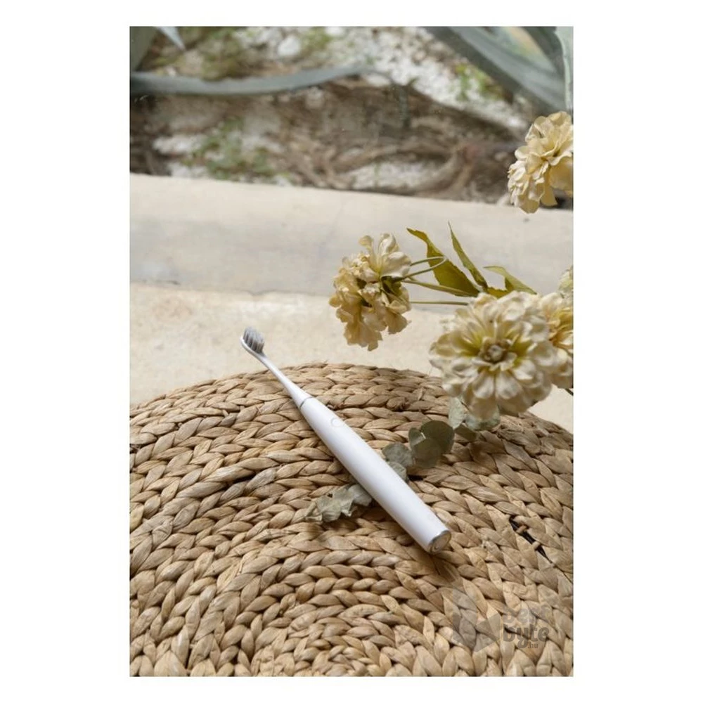 Oclean Air 2 fehér szónikus elektromos fogkefe