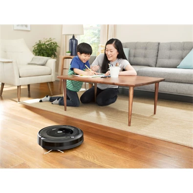 iRobot Roomba e5158 Wifi-s fekete robotporszívó